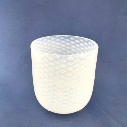 Vase peruoptisch opalweiß Front